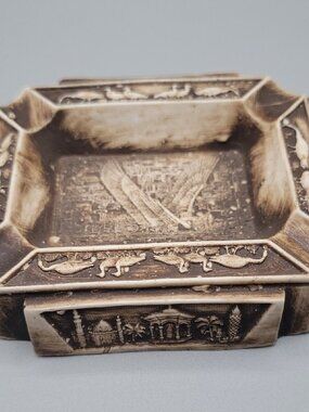 VTG Faux Ivory Egyptian Resin Ashtray Winged Isis & Pharaonic Bas-Relief Motif